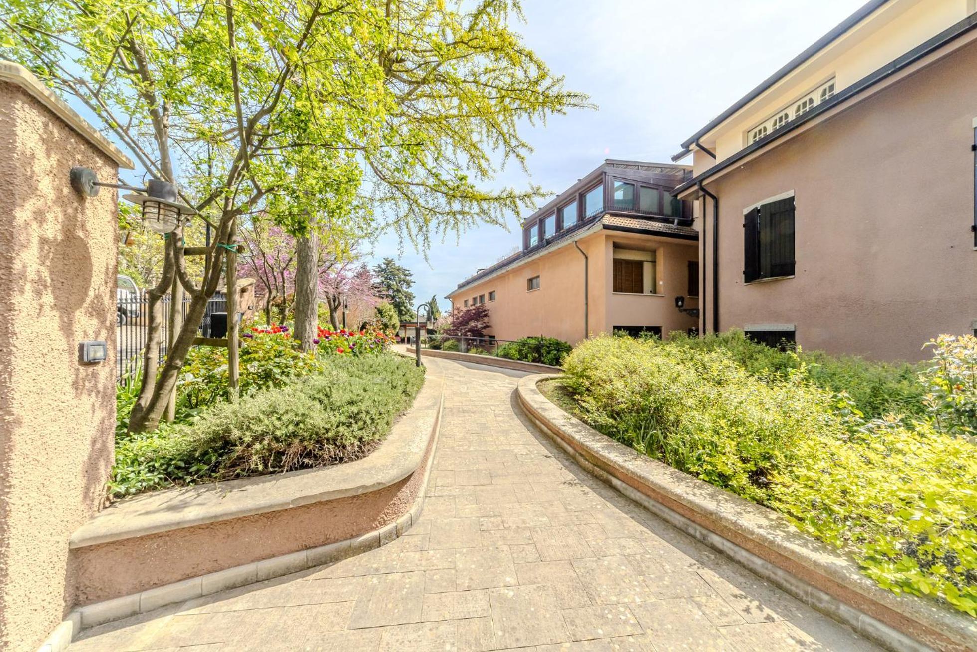 Carpegna Town Suites ภายนอก รูปภาพ